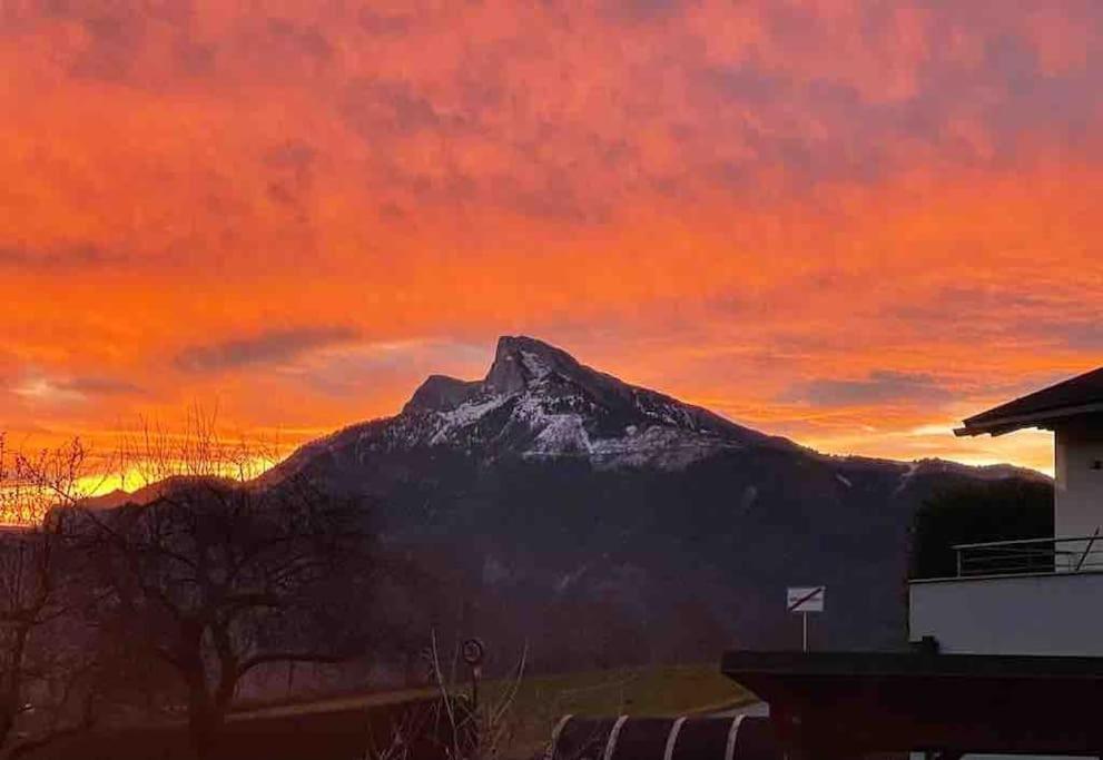 "Ferienhaus Am Mondsee" Mit Direktem Schafbergblick Im Salzkammergut Bei Salzburg ภายนอก รูปภาพ